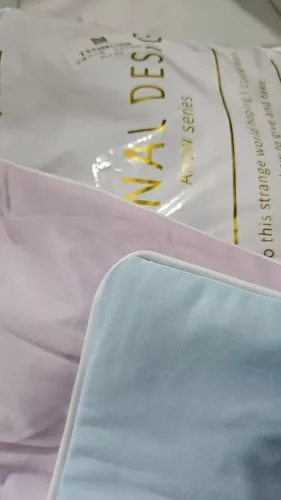 【AeonMall cùng kiểu dáng】Chăn làm mát mùa hè Cool Ice Silk Chăn mùa hè cao cấp Màu kem Chăn điều hòa không khí Chăn mỏng photo review