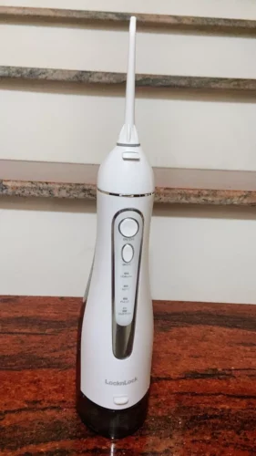 Máy tăm nước Lock&Lock Jumbo oral irrigator 300ml 3 loại đầu tăm 4 chế độ sử dụng đến 20 ngày - Màu xám - ENR166GRY photo review